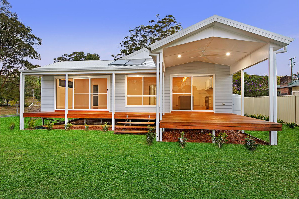 Coastal Hamptons Home, Rear Deck