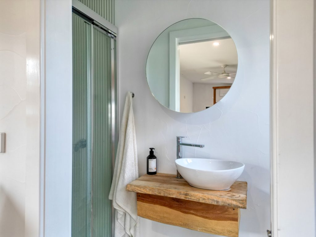 The Pod's Bathroom