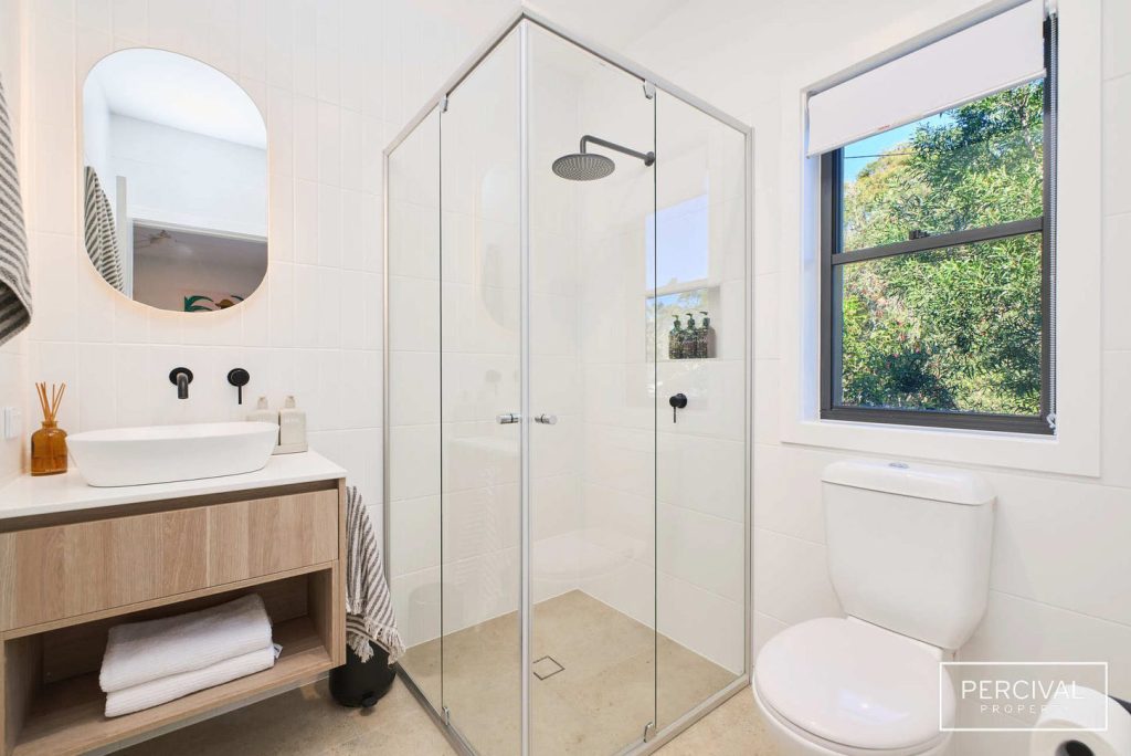 Transit Hill House Ensuite
